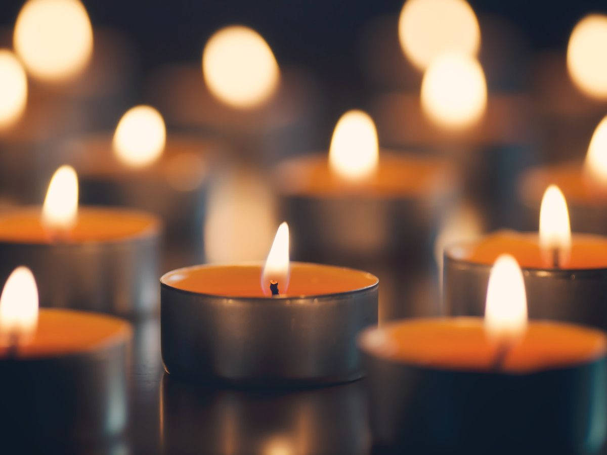 Many Lit Candles Condolence Wallpaper
