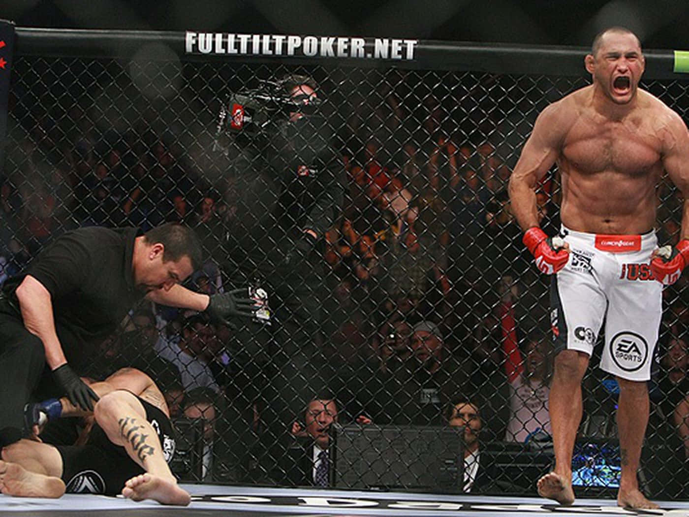 Martial Artist Dan Henderson Winning Moment Wallpaper