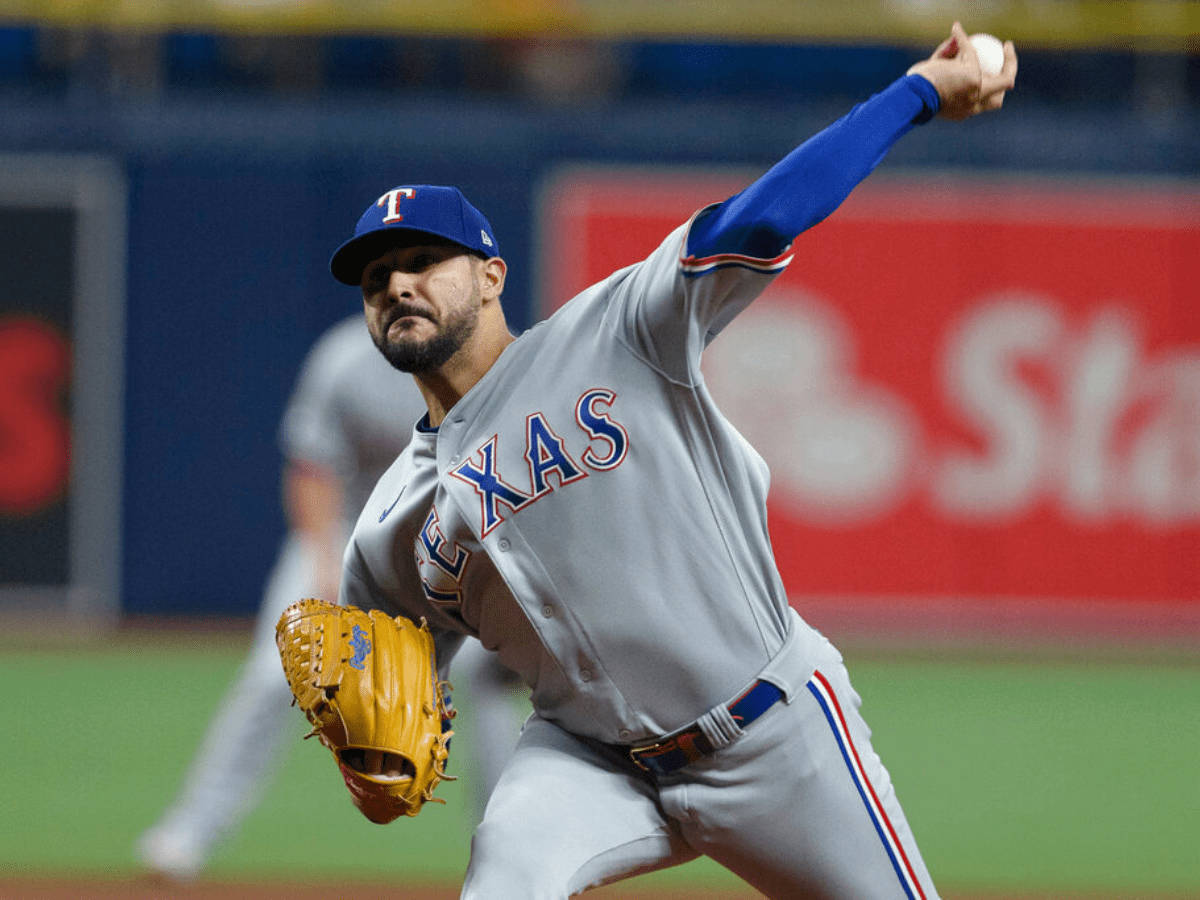 Martin Perez Throwing Arm Stance Wallpaper