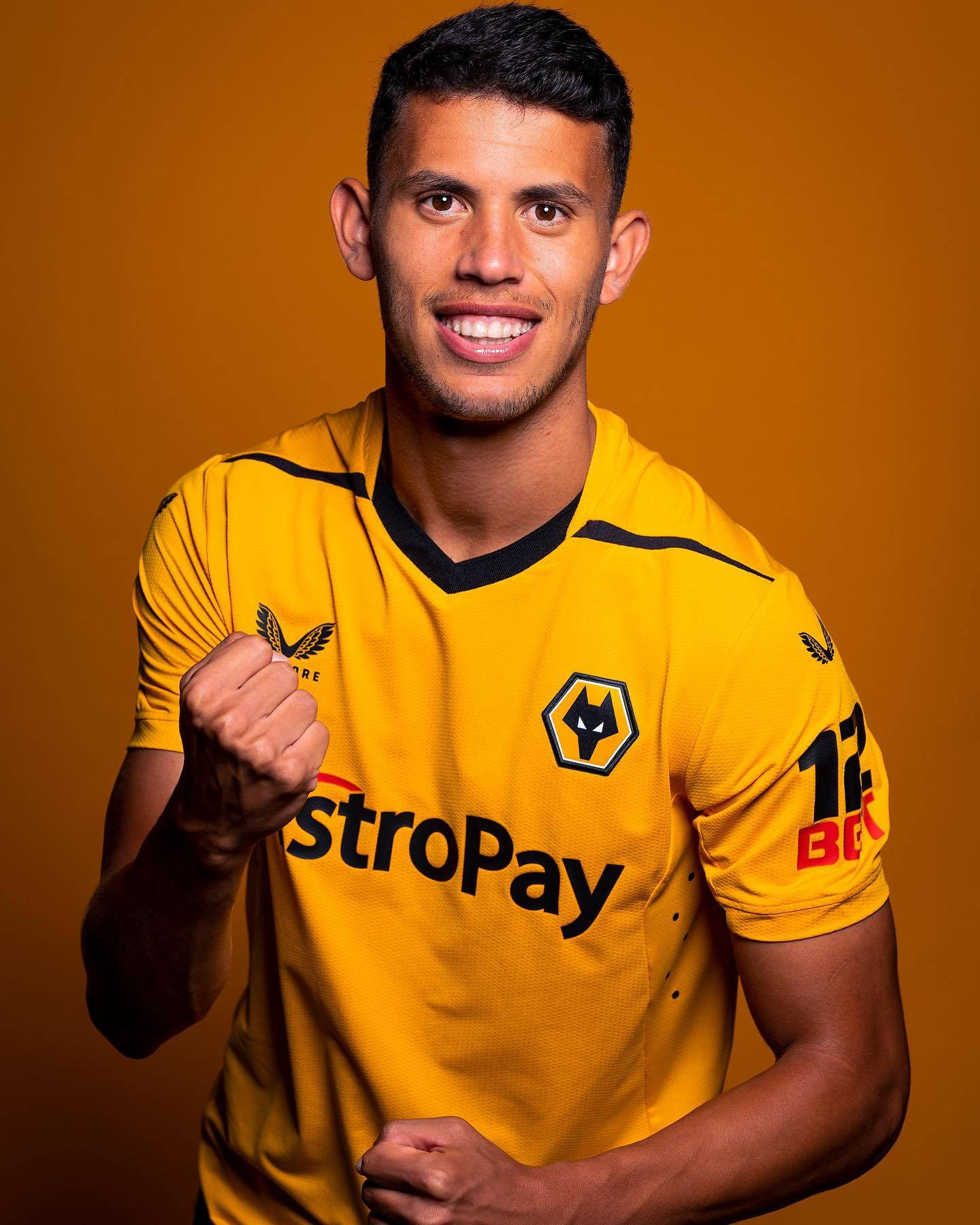 Matheus Nunes Wolverhampton Wanderers Fc Portrait Wallpaper