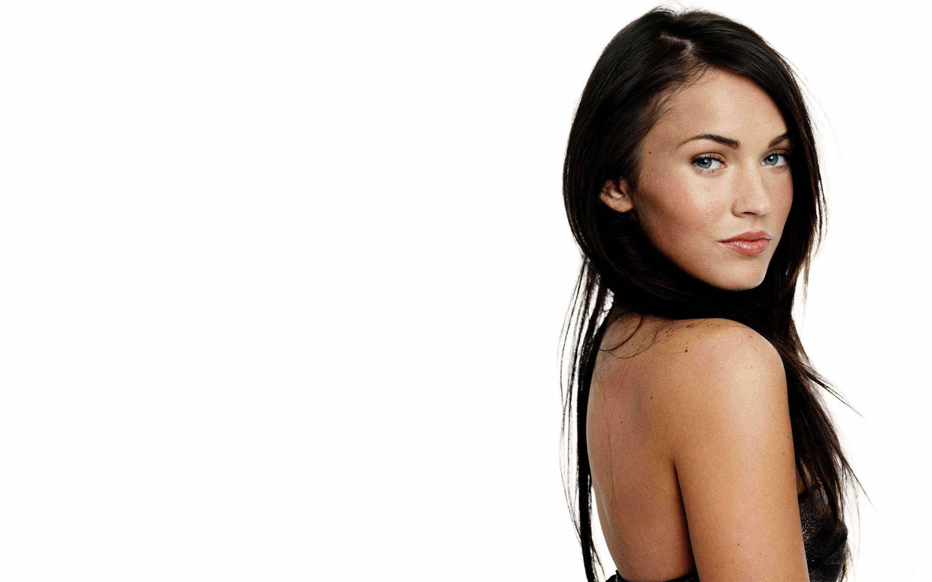 Download free Megan Fox Hd Demure Wallpaper - MrWallpaper.com