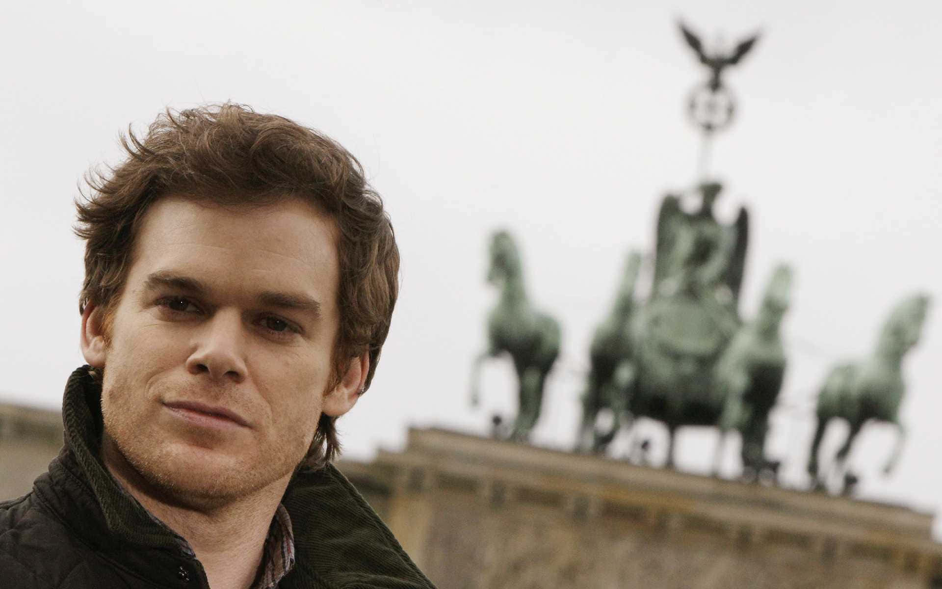 Michael C. Hall In His Prime Wallpaper