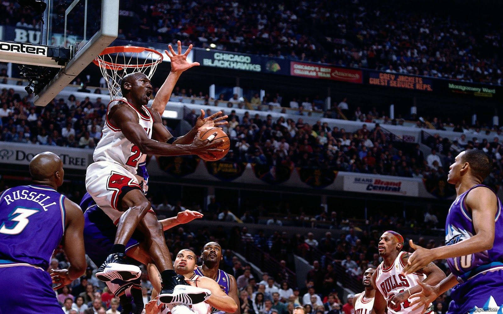 Michael Jordan Hd Great Moves Wallpaper
