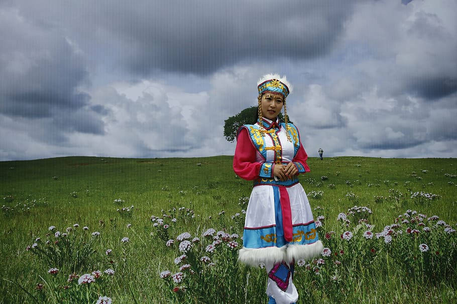 Mongolias Traditional Clothing Wallpaper