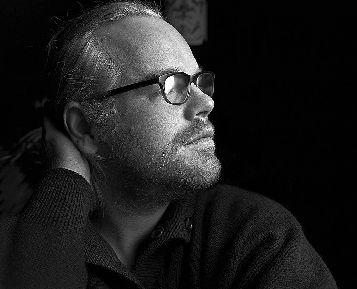 Monochromatic American Actor Philip Seymour Hoffman Wallpaper