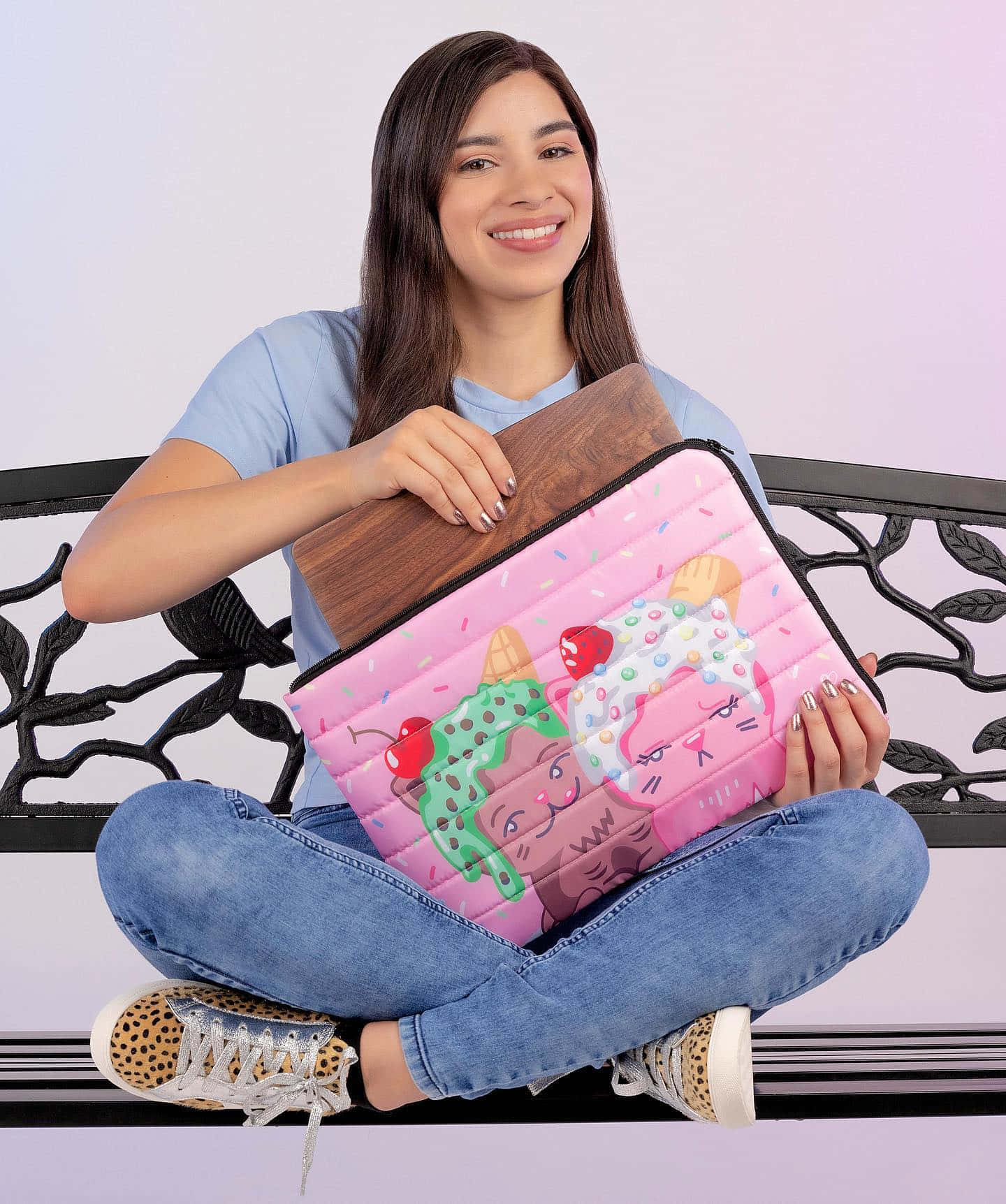 Moriah Elizabeth, Whimsical Artist And Youtube Content Creator Wallpaper