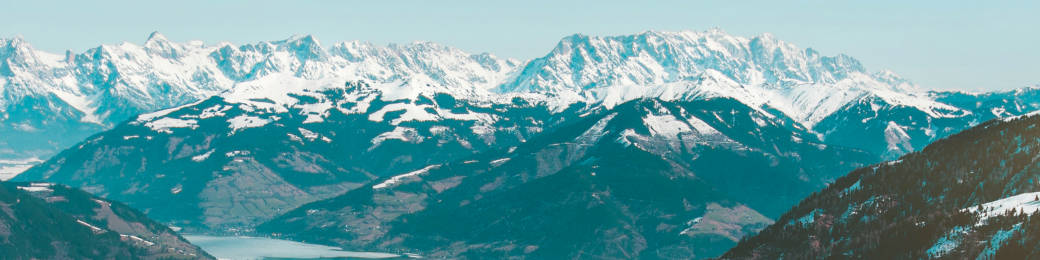 Mountainous Linkedin Banner Wallpaper