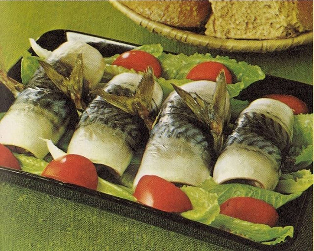 Mullet Rollmops Dish Wallpaper