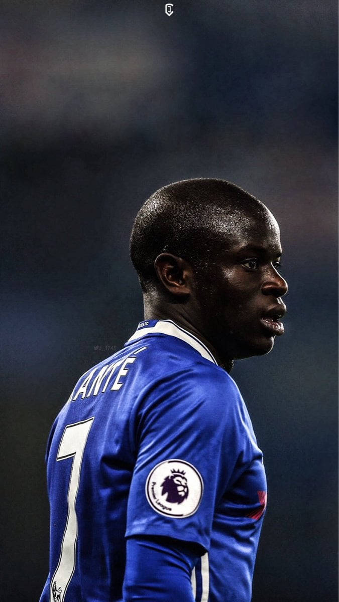 N'golo Kante Wearing Jersey Side Profile Wallpaper