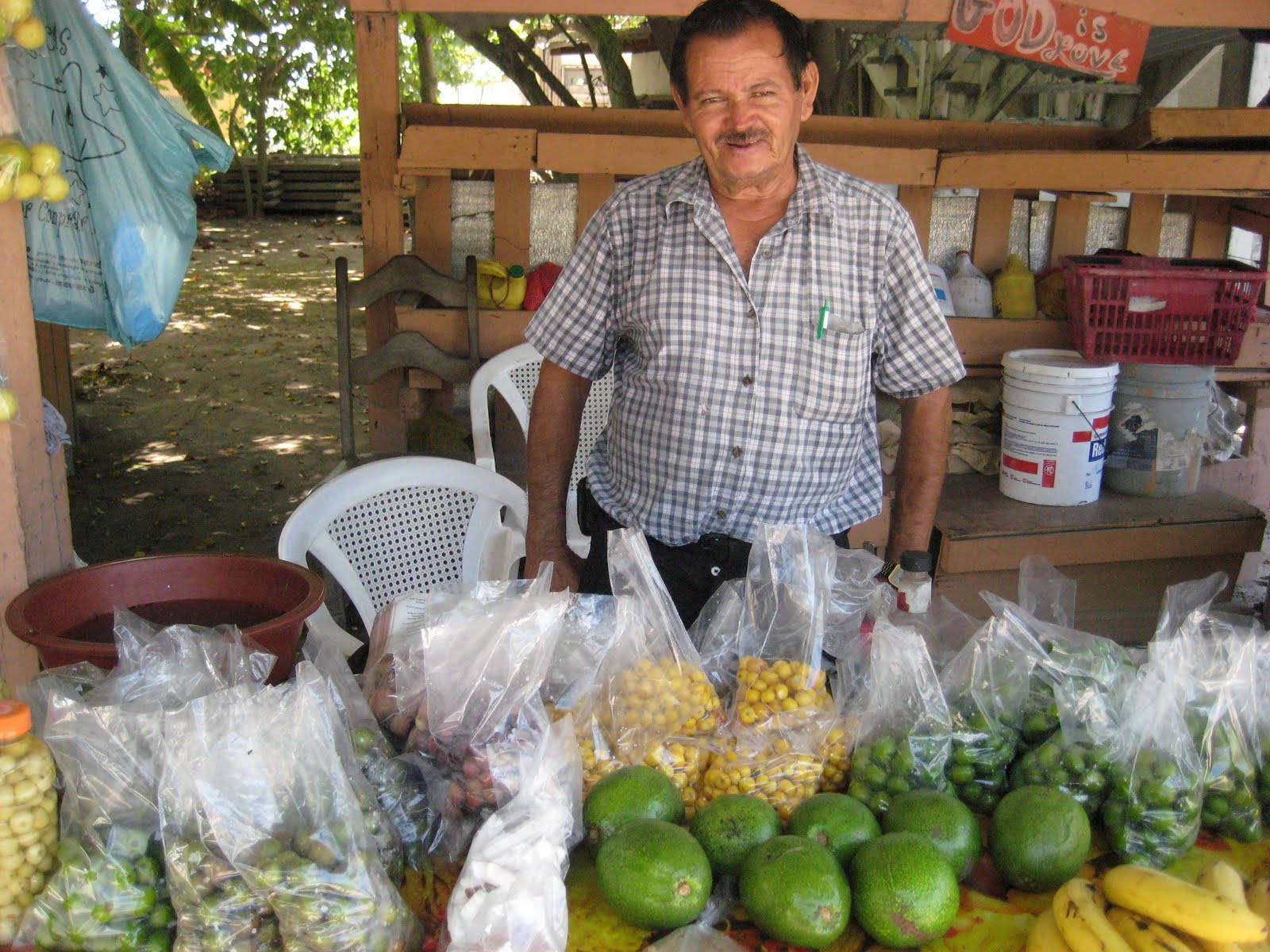 Nance Fruit Vendor Wallpaper