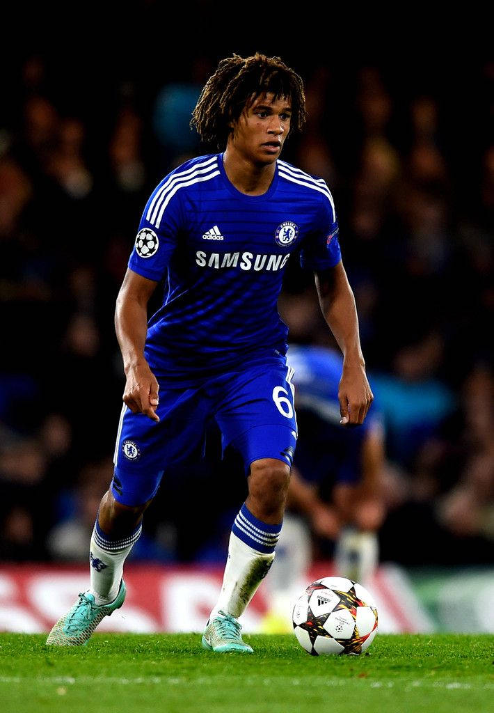 Nathan Ake Chelsea Fc Full Body Wallpaper