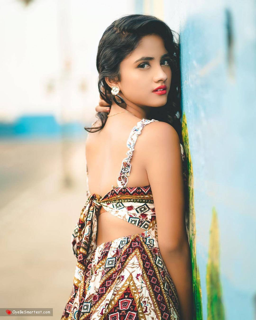 Nisha Guragain Wearing Backless Dress Wallpaper