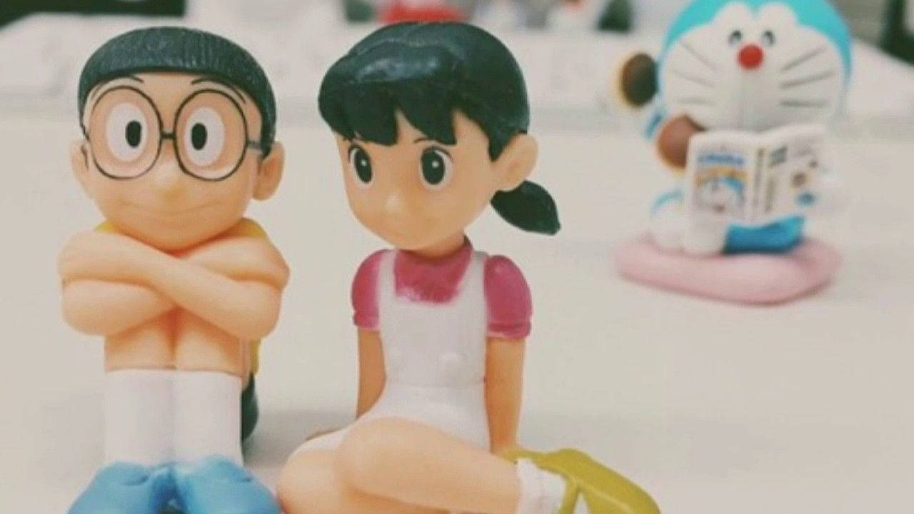Nobita Shizuka Love Moment - Special Times With Doraemon Wallpaper