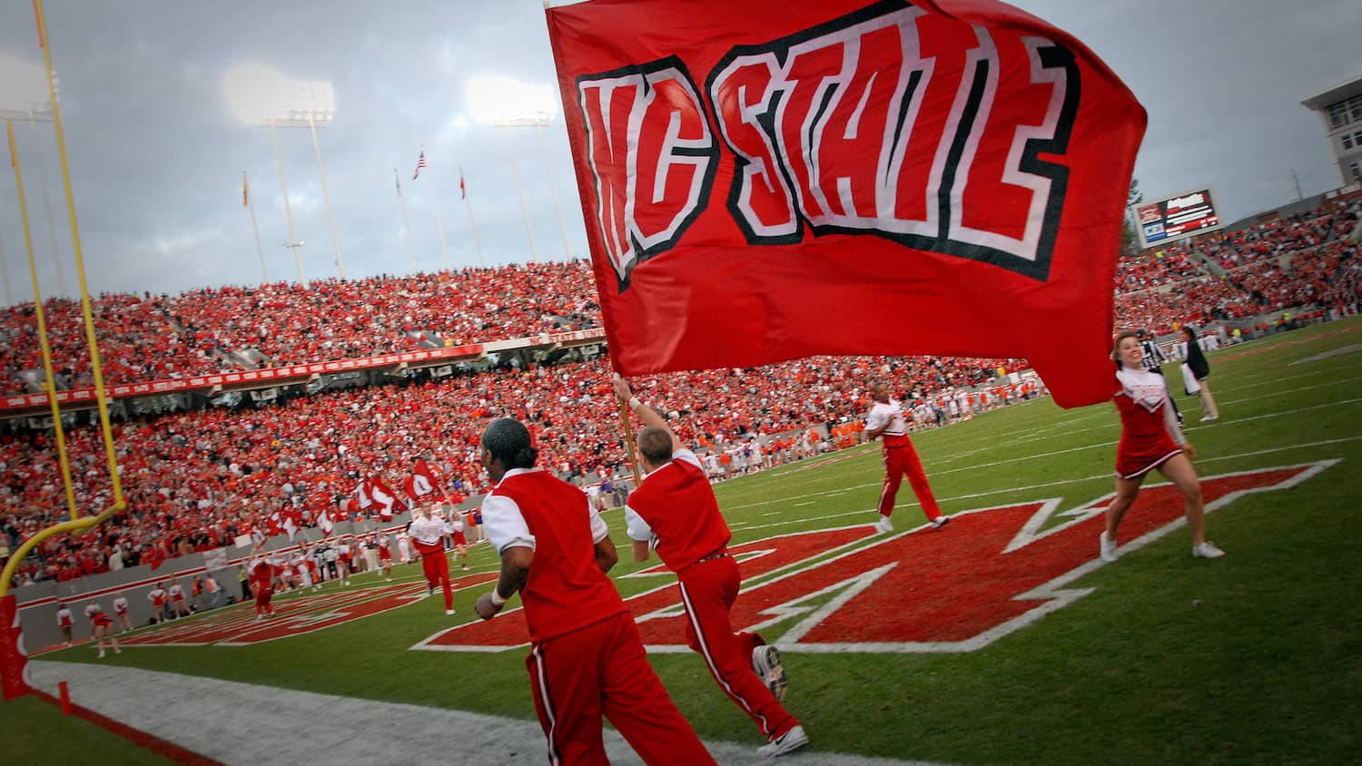 North Carolina State University Carter-finley Stadium Wallpaper