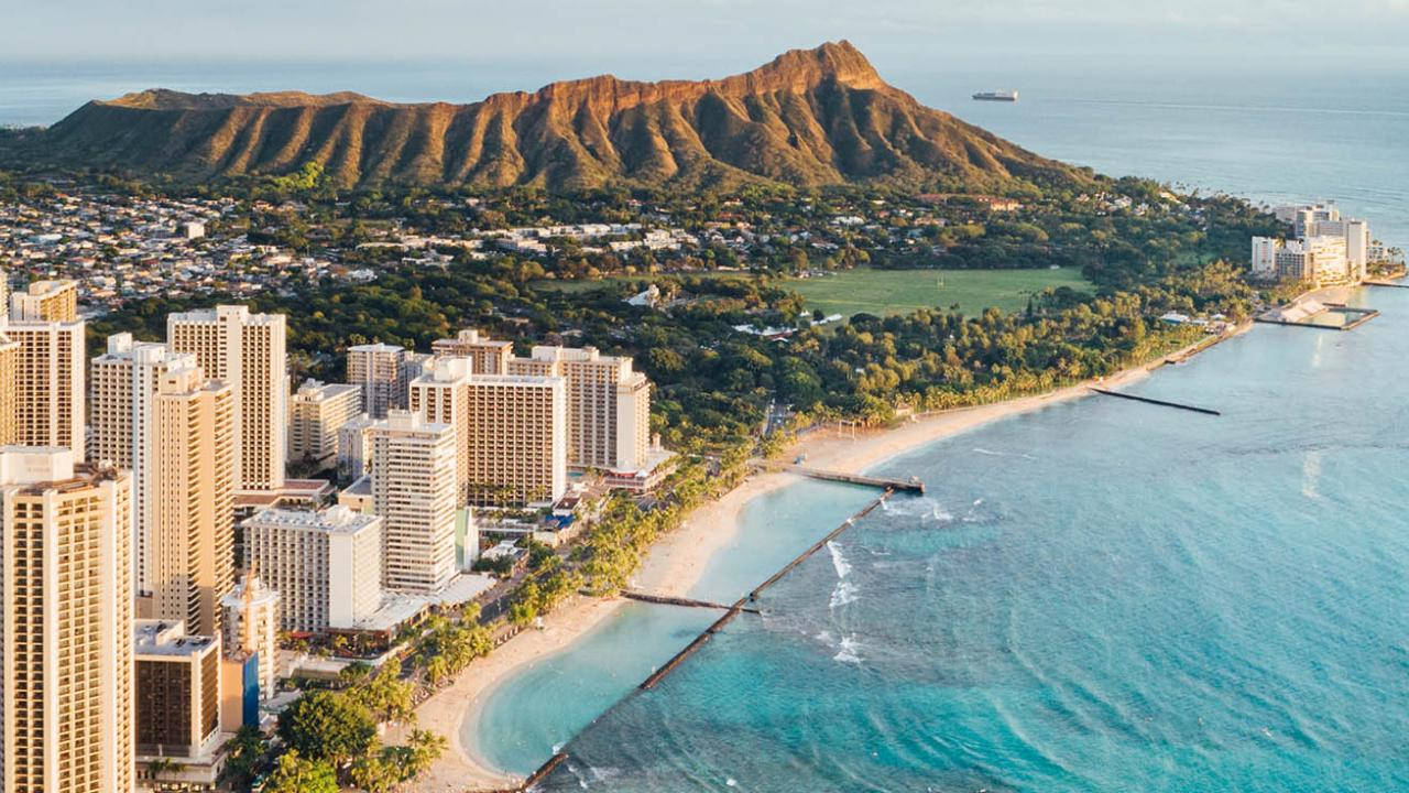 Oahu Beach With Volcanic Cone Wallpaper