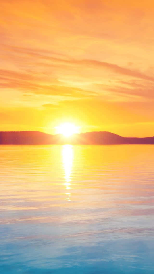 Ocean And Sun Rise Wallpaper