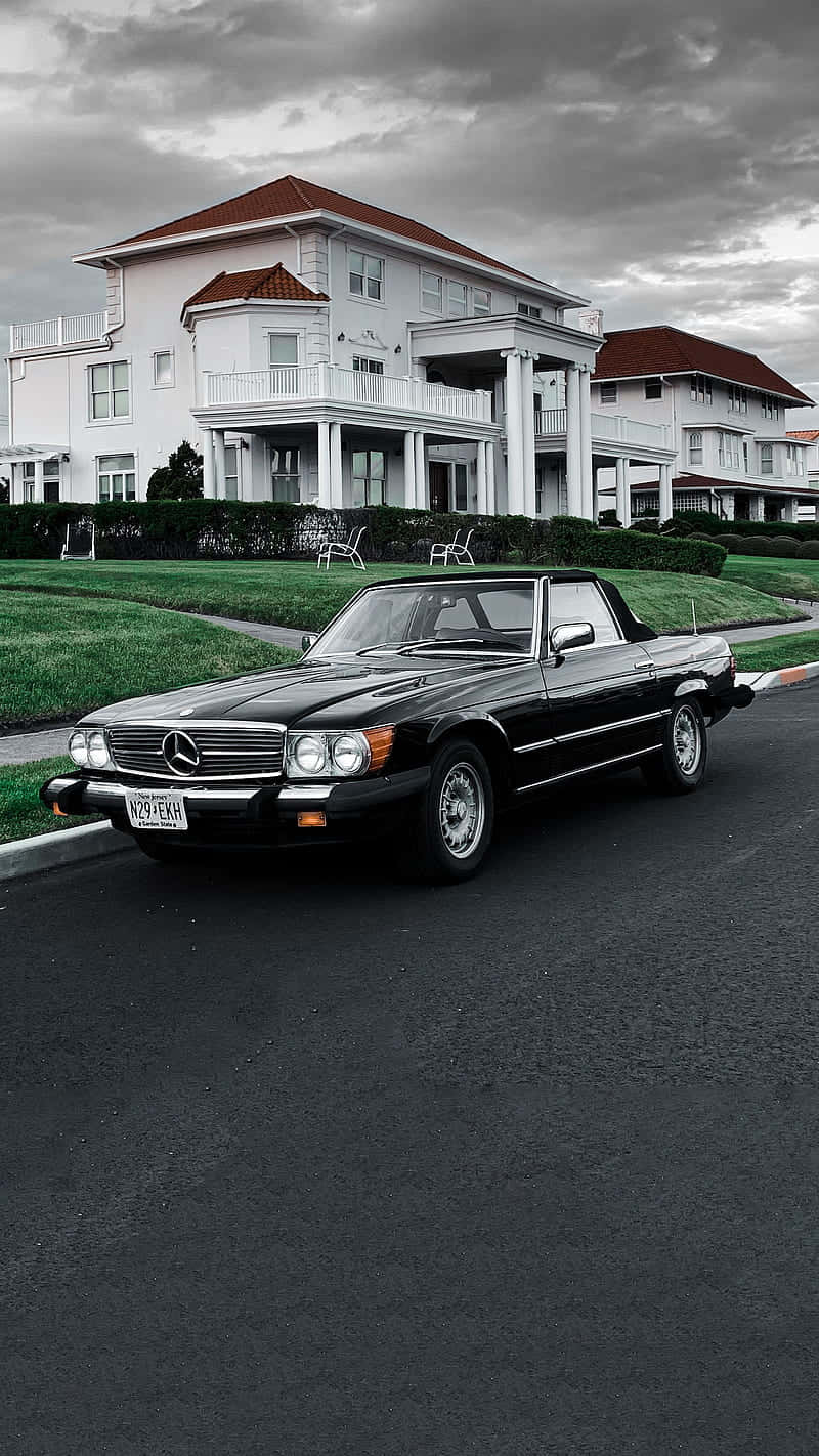 Old Mercedes Benz Mansion House Wallpaper