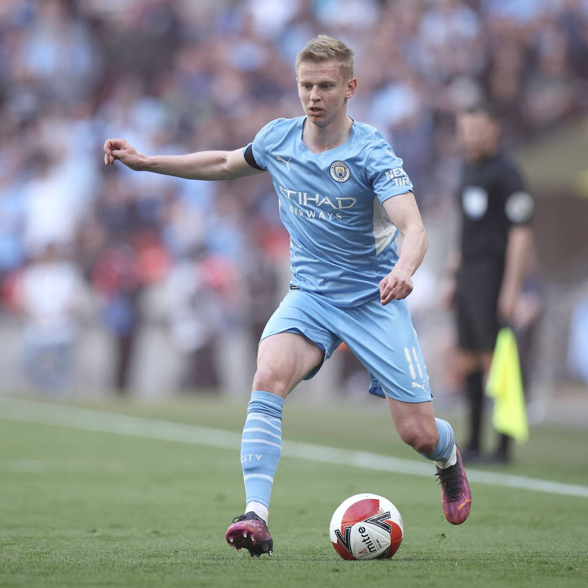 Oleksandr Zinchenko Light Blue Strike Wallpaper