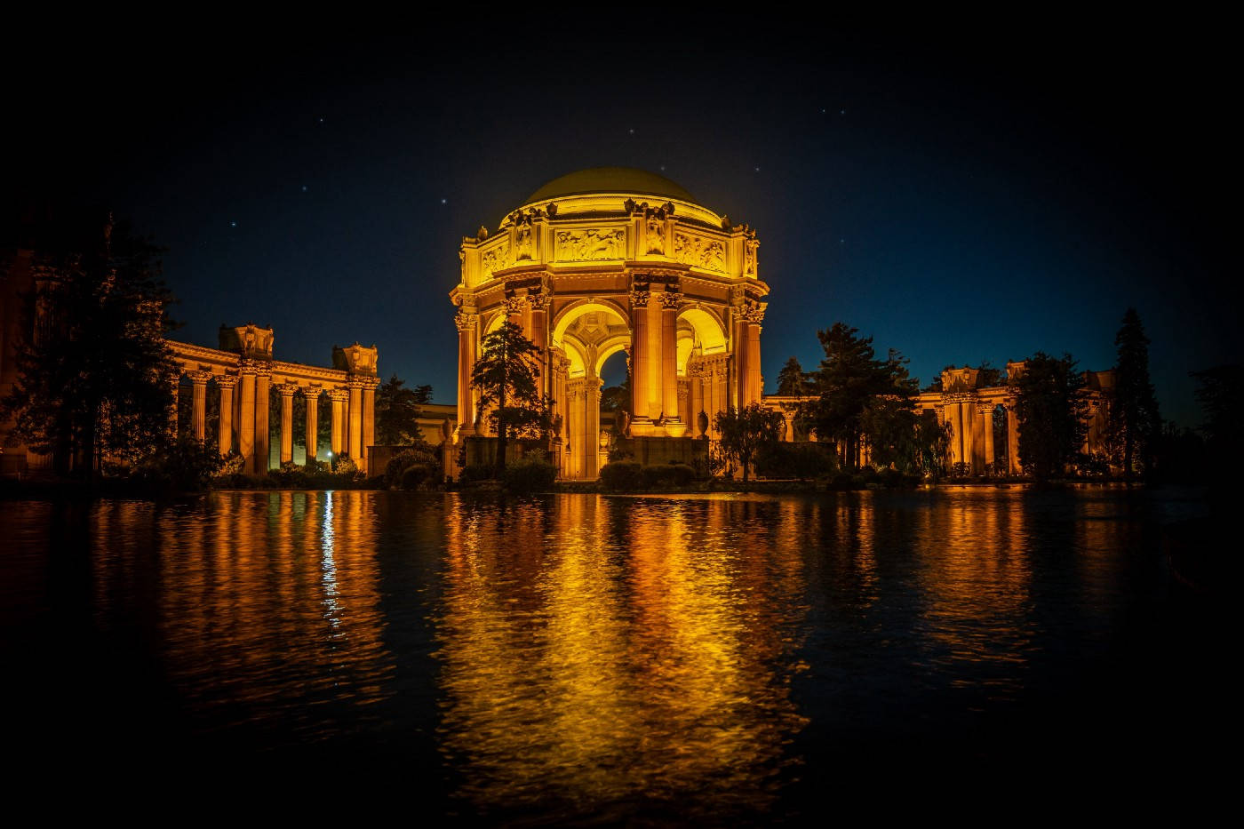 Palace Of Fine Arts Yellow Lights Wallpaper