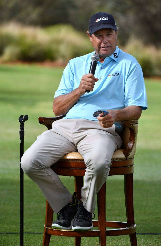 Paul Azinger Sitting On Chair Wallpaper