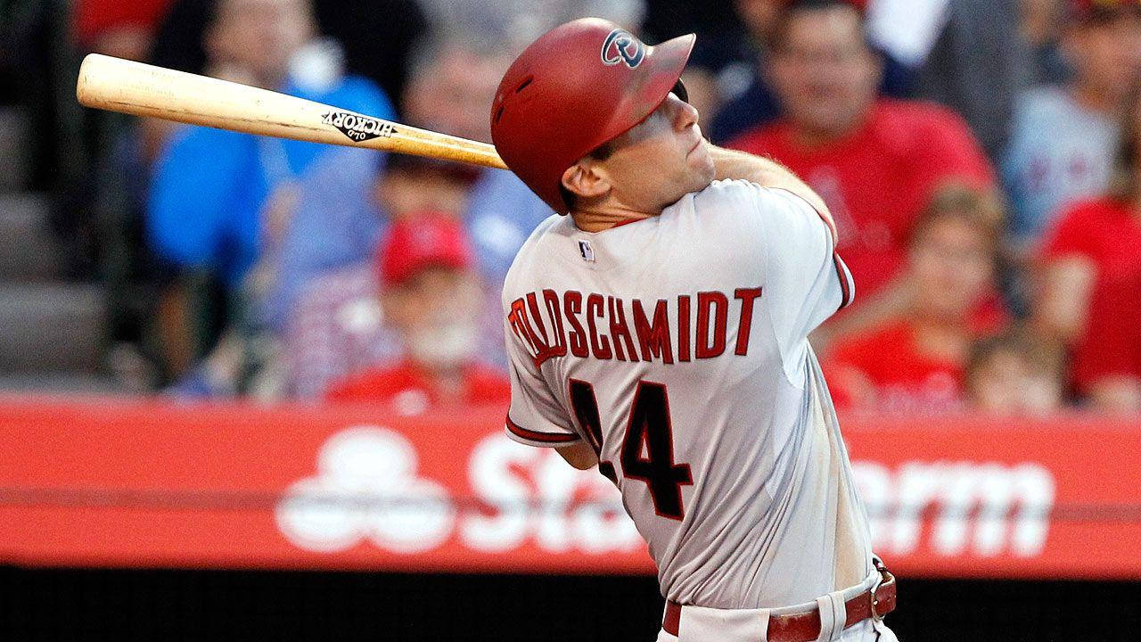 Paul Goldschmidt In Red Helmet Wallpaper