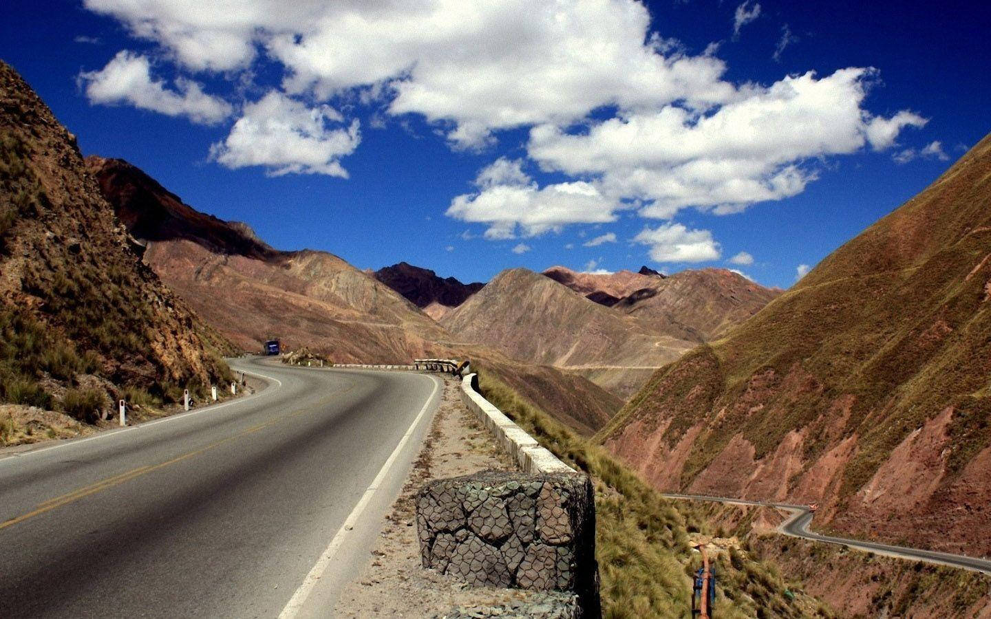 Peru Vinicunca Highway Wallpaper