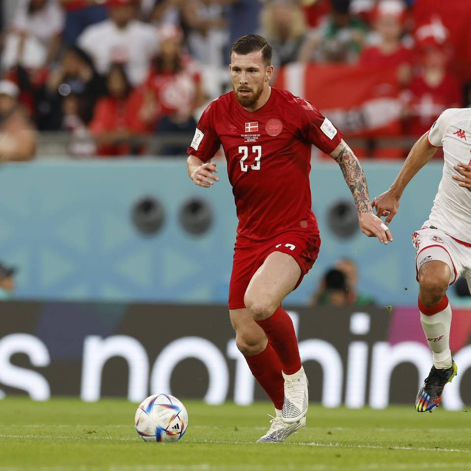 Pierre-emile Højbjerg In Action For Denmark National Football Team Wallpaper