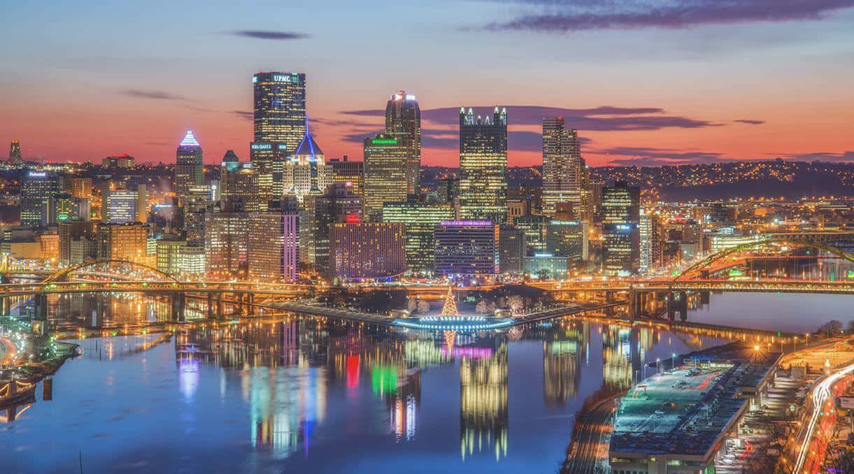 Pittsburgh Skyline Ohio River Near Dusk Wallpaper