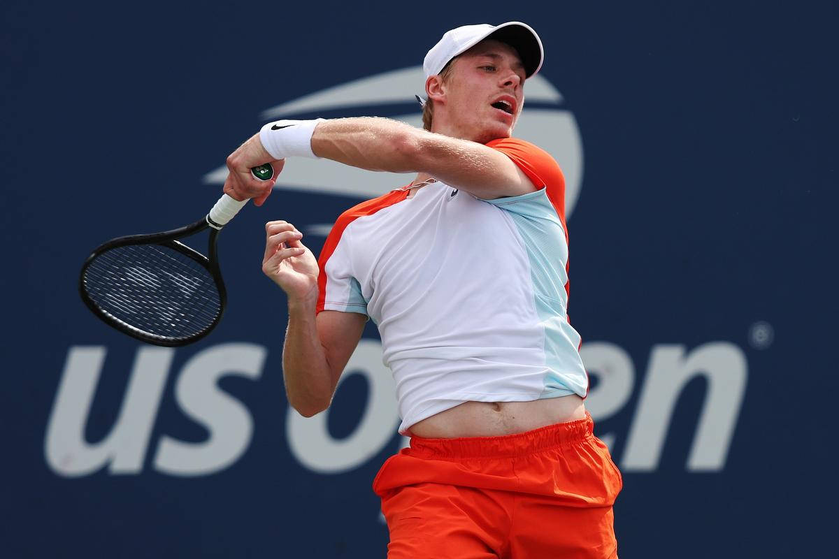 Potent Tennis Player Denis Shapovalov Competing At The Us Open Wallpaper