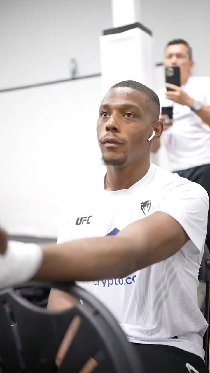 Professional Ufc Fighter Jamahal Hill Preparing For A Fight Wallpaper
