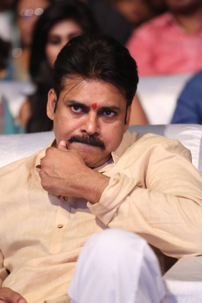 Pspk In Beige With Red Mark On Forehead Wallpaper