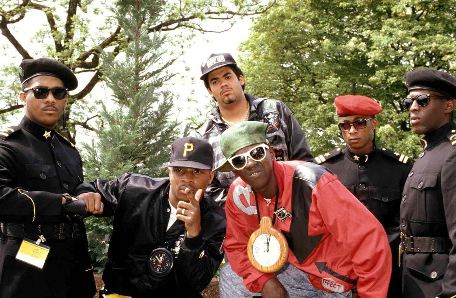 Public Enemy Group Portrait Outdoors Wallpaper