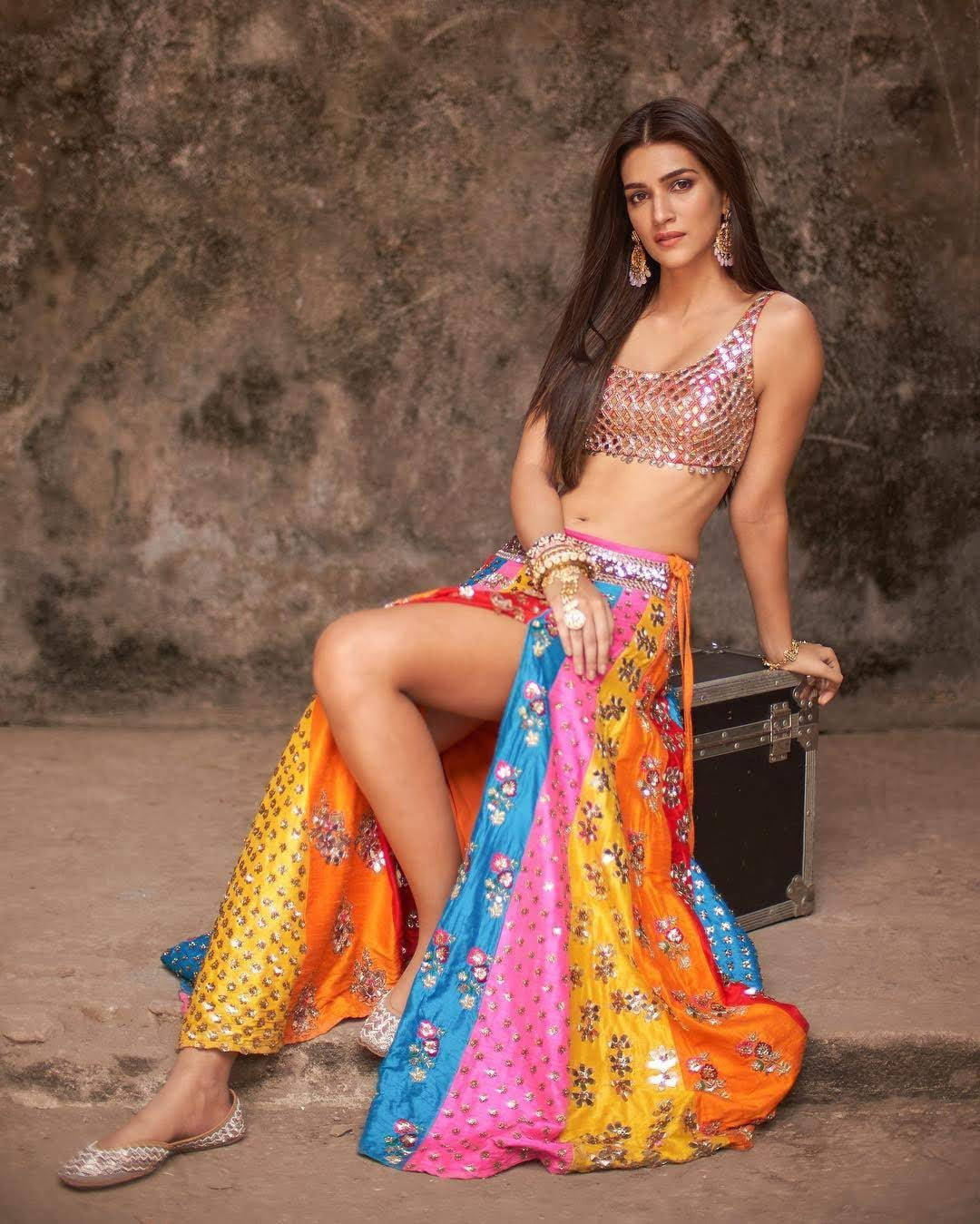 Rainbow Kriti Sanon Hd Wallpaper