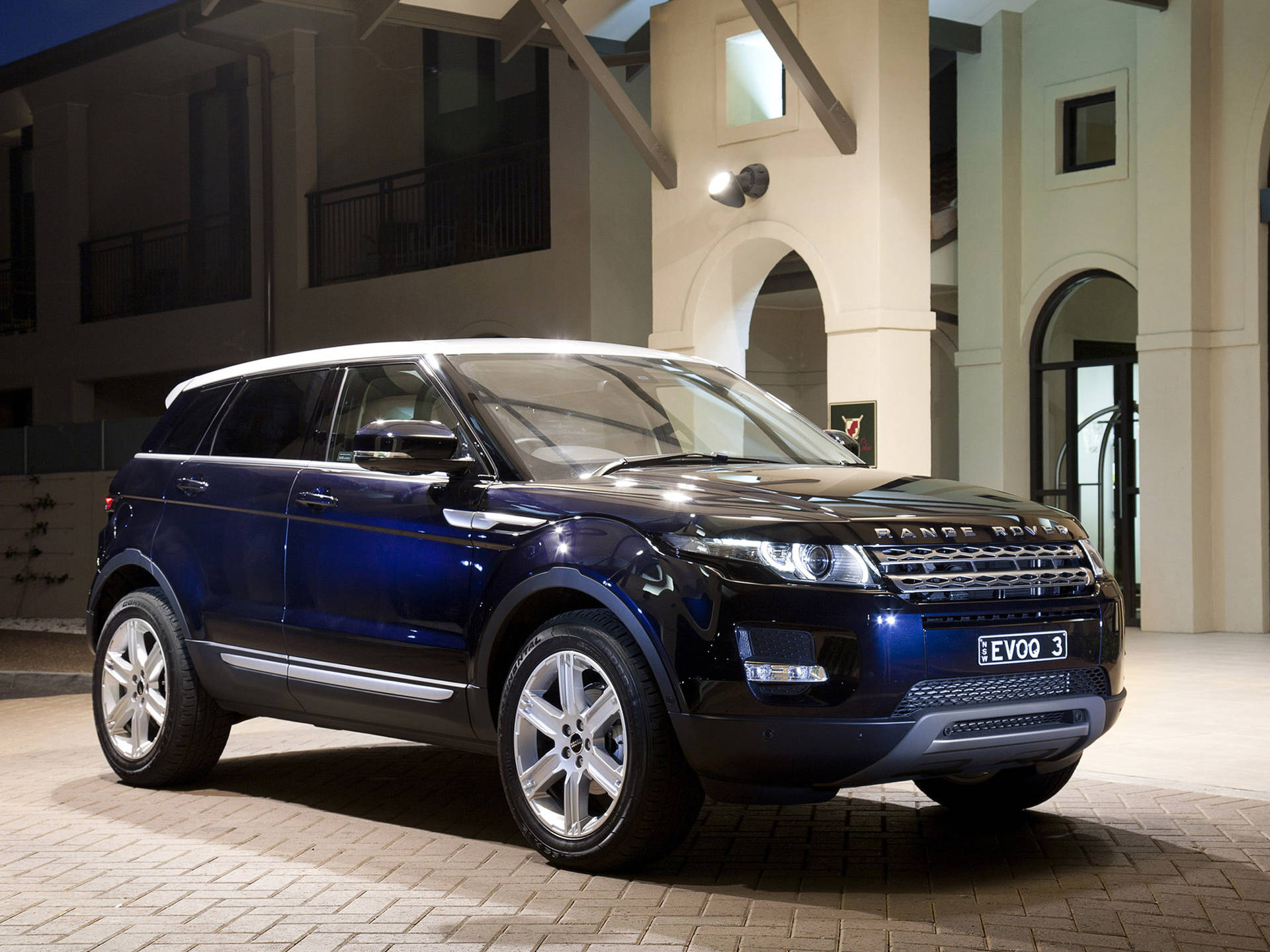 Range Rover Evoque Landmark Edition launched at Rs 50.20 lakhs - CarWale