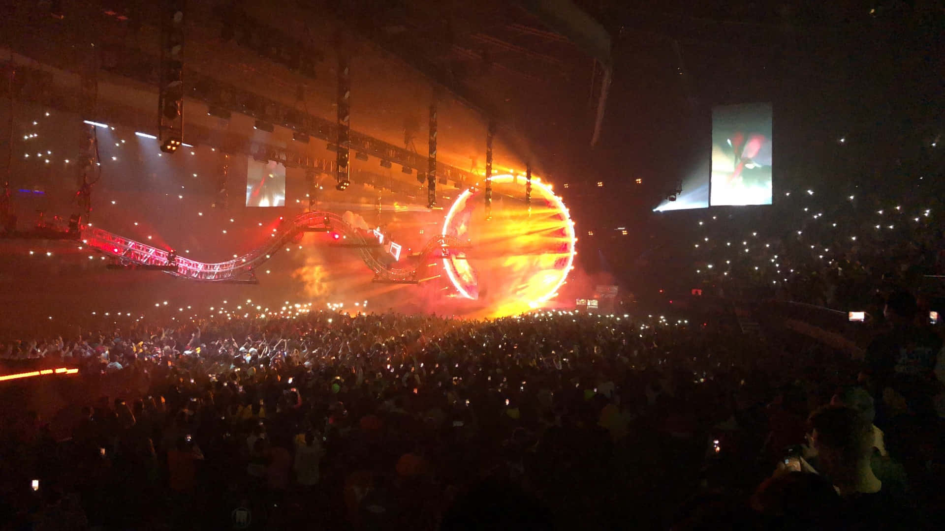 Rapper Travis Scott Performing Live Onstage At A Sold-out Concert Wallpaper