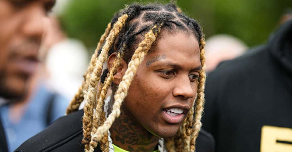 Rapper_with_ Blonde_ Dreadlocks Wallpaper