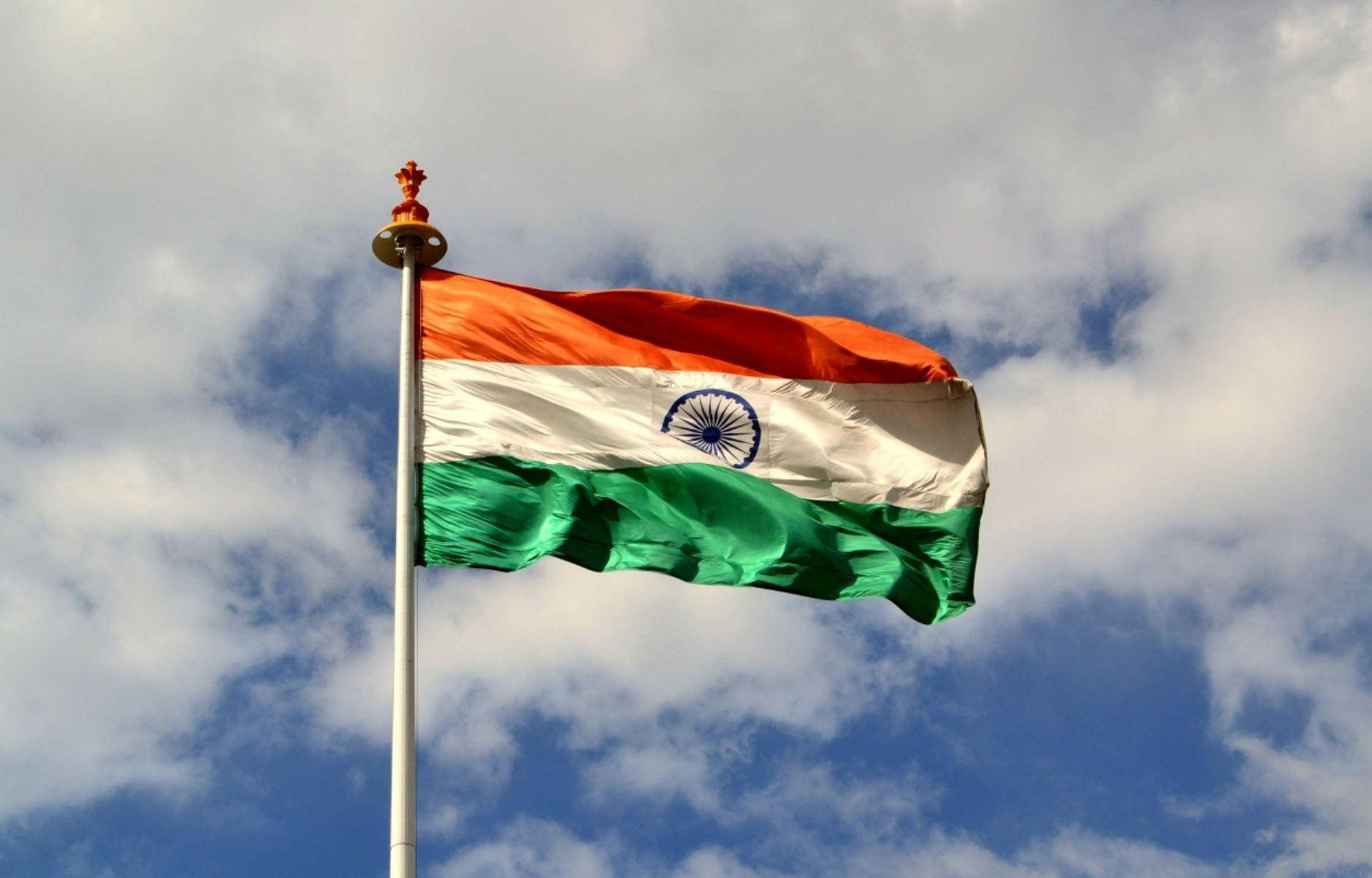 Real Indian Flag Hd In A Pole Wallpaper