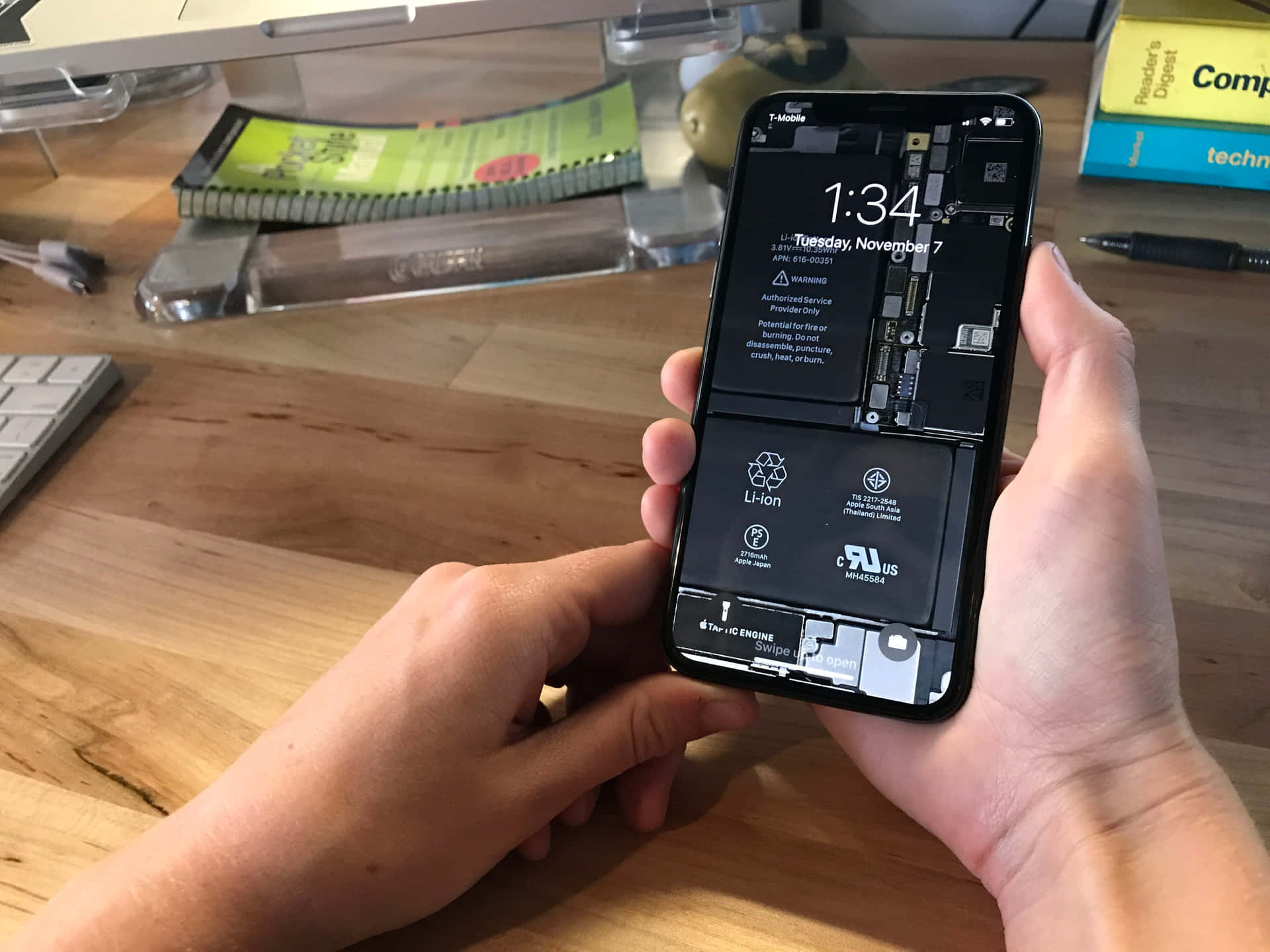 Repair Inside Iphone Wallpaper