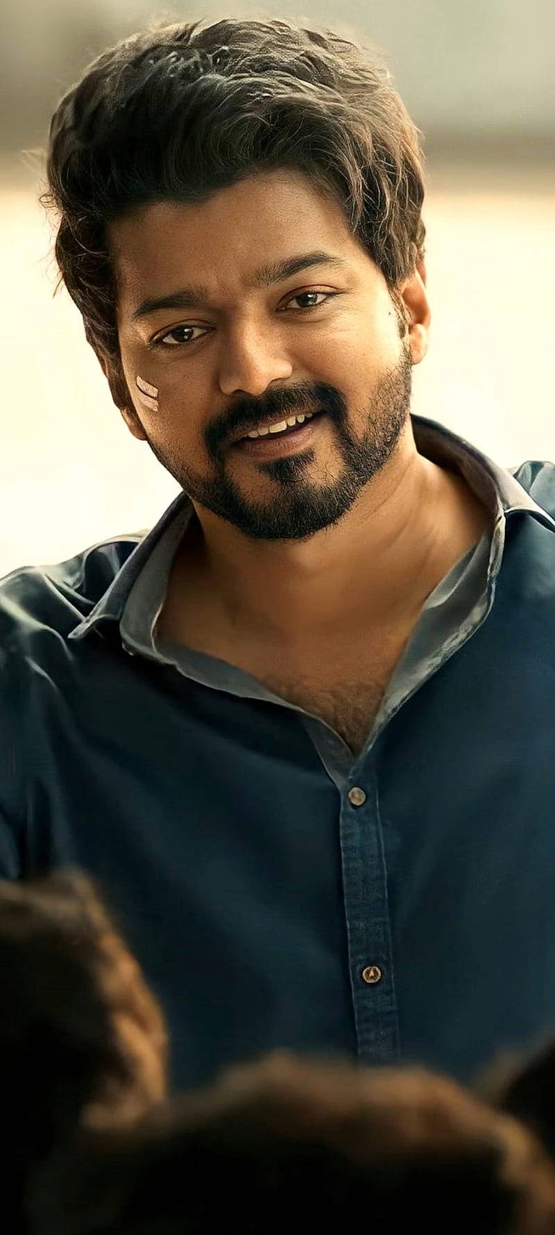 Resilient Master Vijay With Bandaged Face Wallpaper
