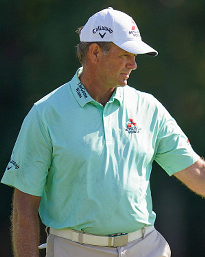 Retief Goosen In Light Green Shirt Wallpaper