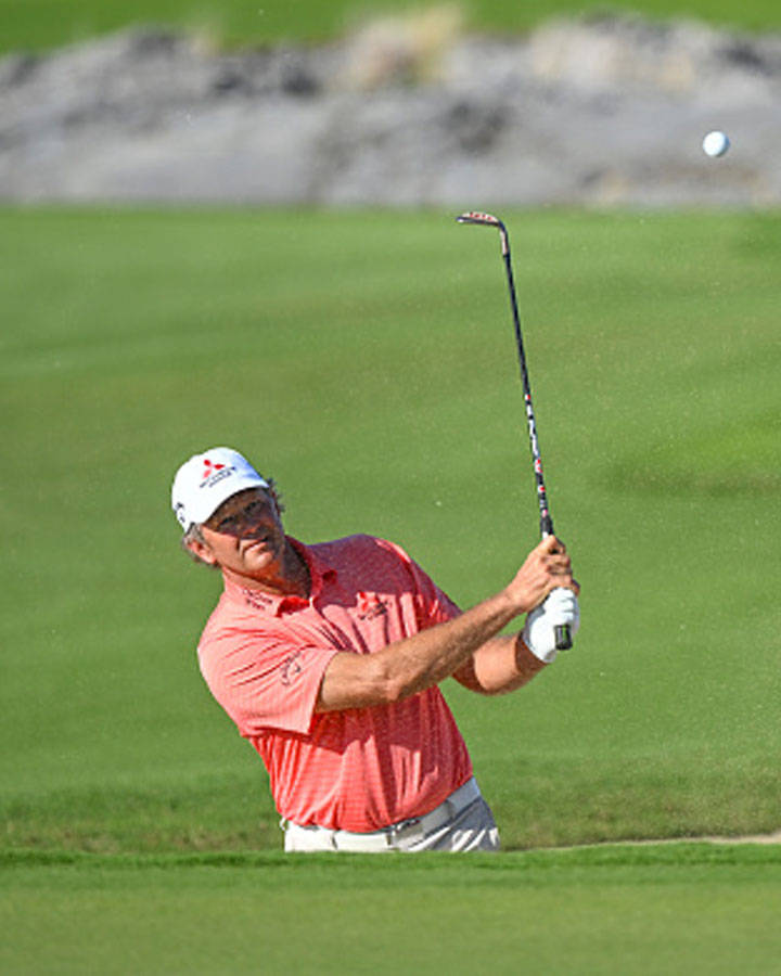 Retief Goosen Navigating A Bunker Shot Wallpaper