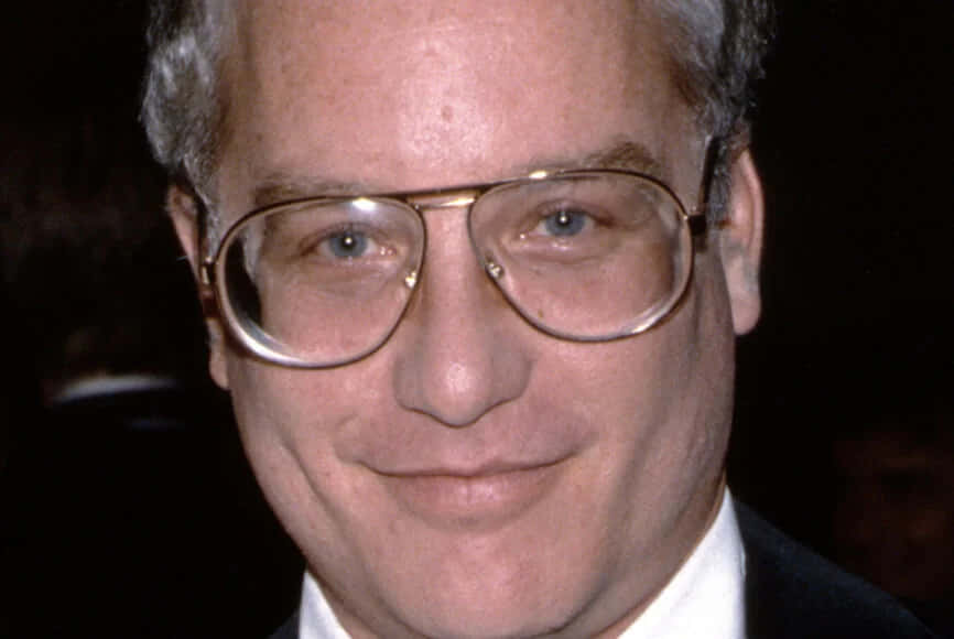 Richard Dreyfuss With Glasses Wallpaper