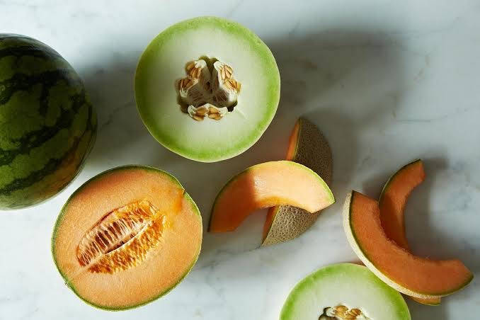 Ripe And Unripe Cantaloupe Wallpaper