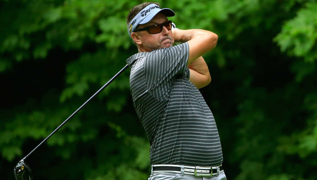 Robert Allenby In Stripes Wallpaper