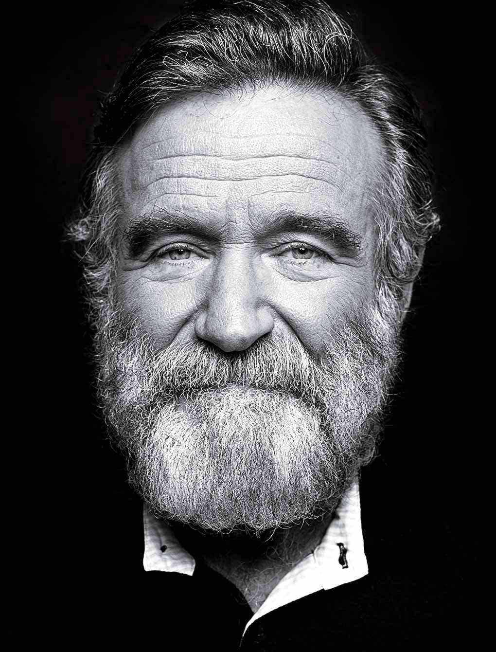 Robin Williams Emotional Black And White Portrait Wallpaper