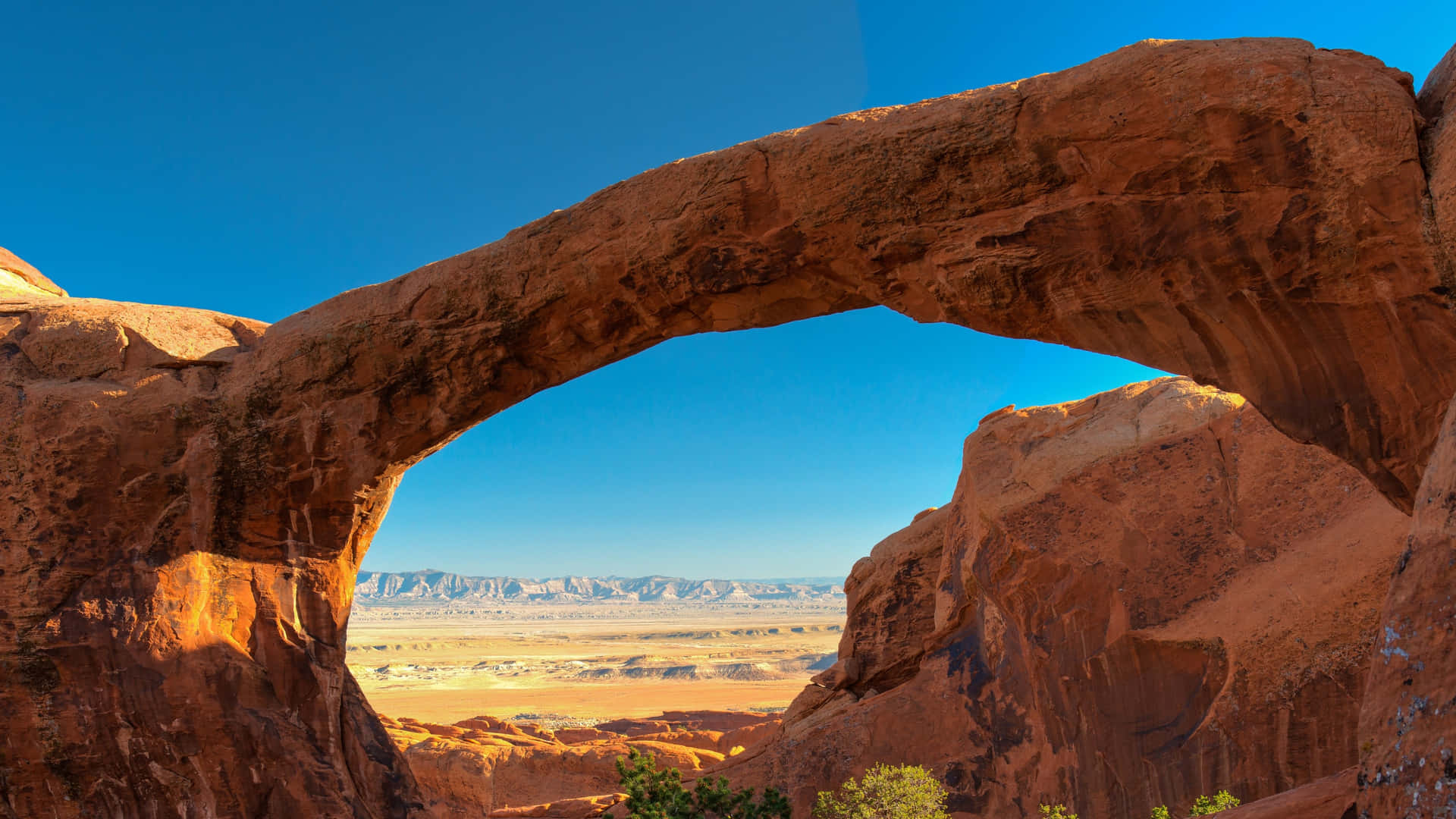 Rocks Forming An Arch Wallpaper