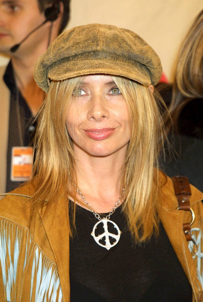 Rosanna Arquette At The 2002 Vh1 Vogue Fashion Awards Wallpaper