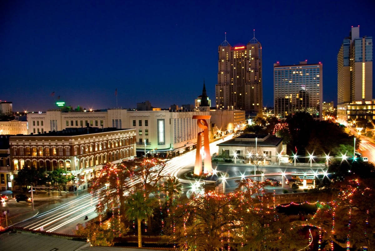 San Antonio Busy Streets Wallpaper