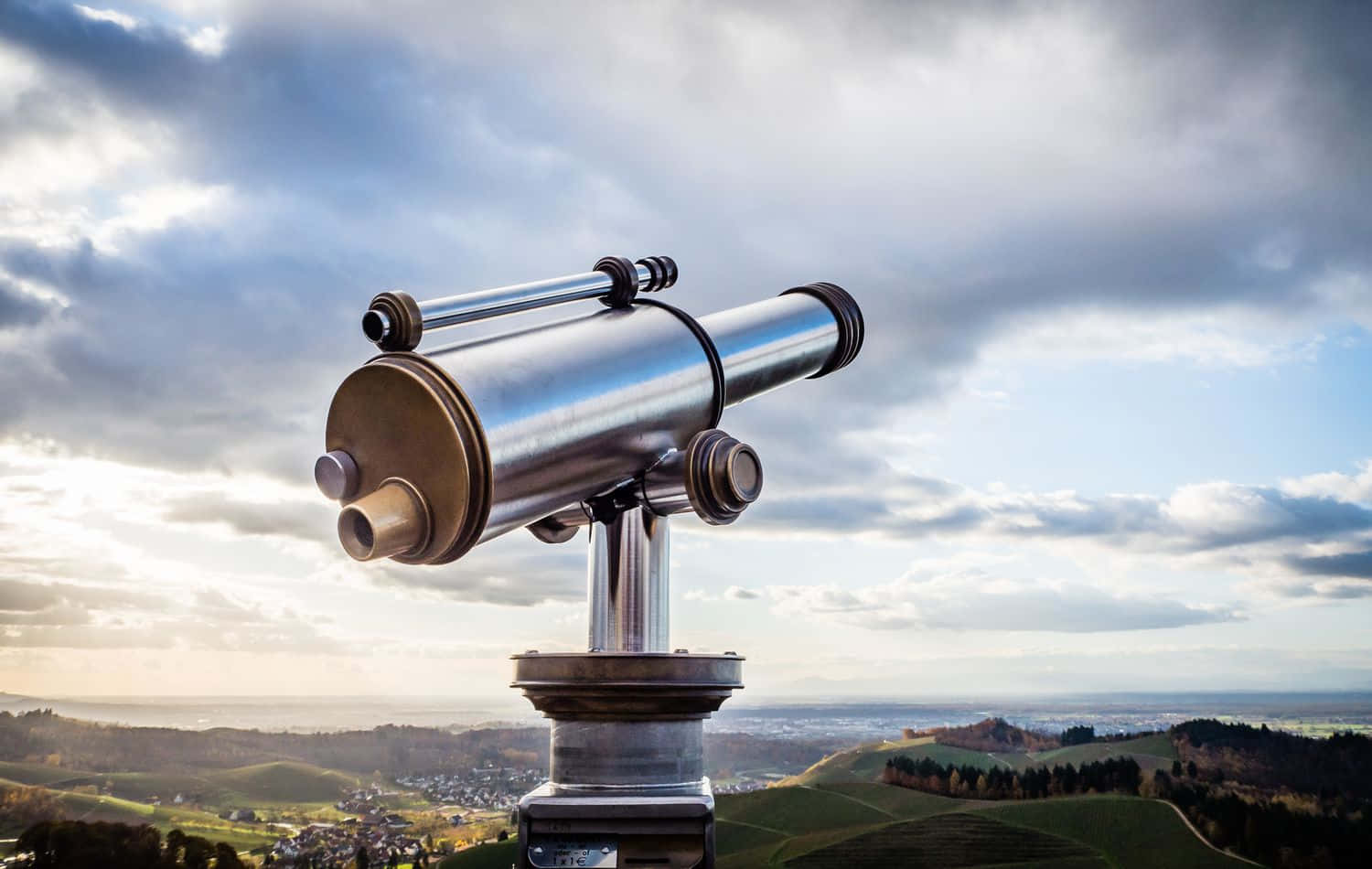 Scenic Viewpoint Telescope Wallpaper