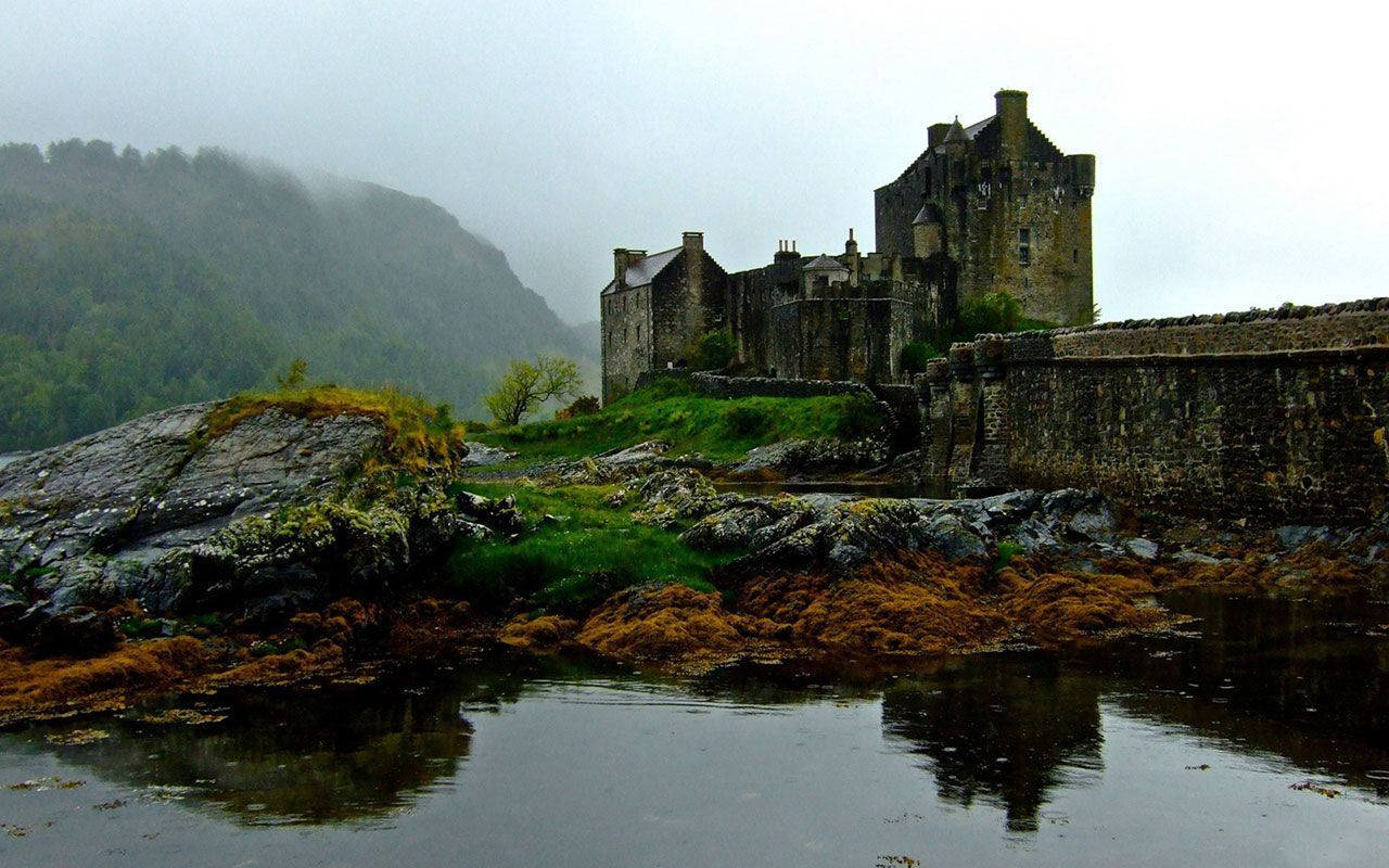 Scotland Island Castle Wallpaper